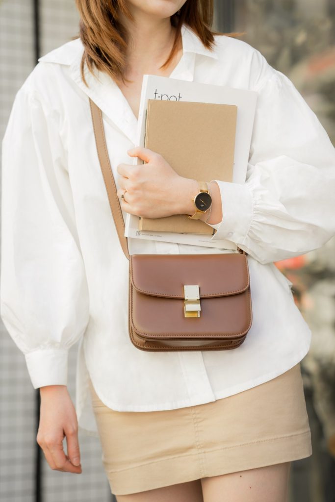 đồng hồ nữ dây kim loại